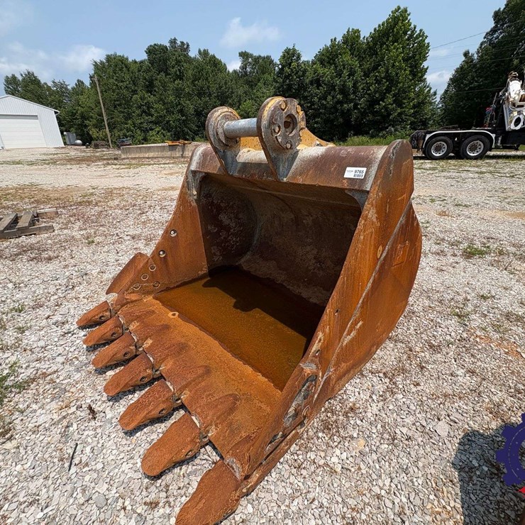 CAT 72" 336 Excavator Bucket