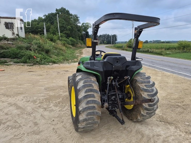 john-deere-3032e-image-10