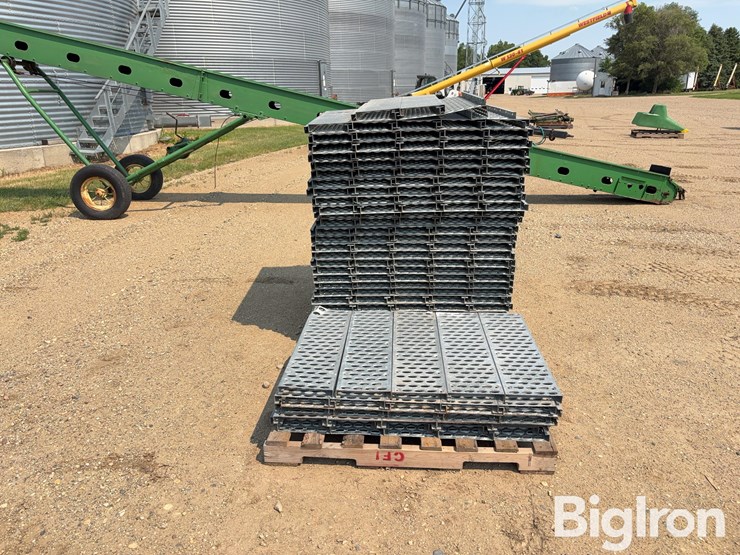 galvanized-catwalk-decking-image-4