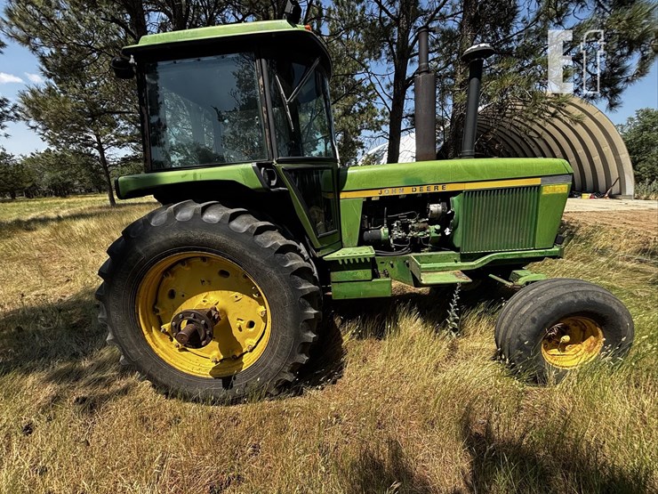 john-deere-4430-image-4