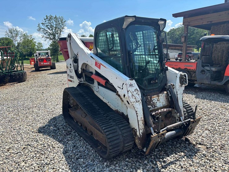 2016-bobcat-t770-image-1
