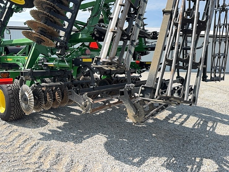 2021-john-deere-2660vt-image-25