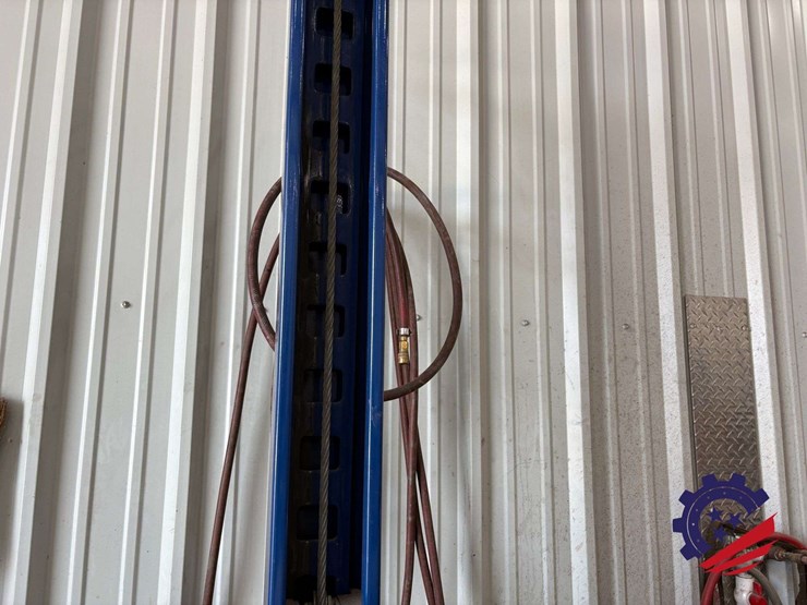2014-bendpak-hds-14x-14,000-lb.-extended-four-post-vehicle-lift-with-dual-rolling-bridge-jacks-image-20
