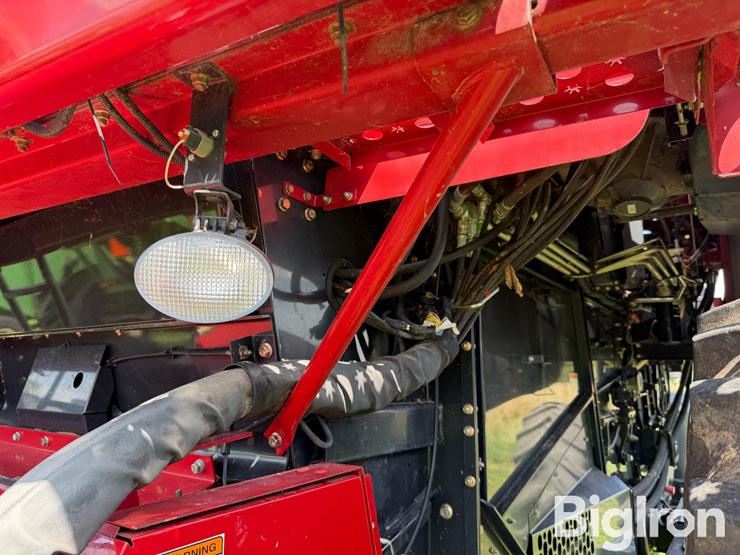 2012-case-ih-6088-image-19