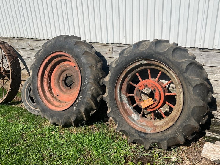 #9948-•-(2)-tires-with-steel-rims-image-2