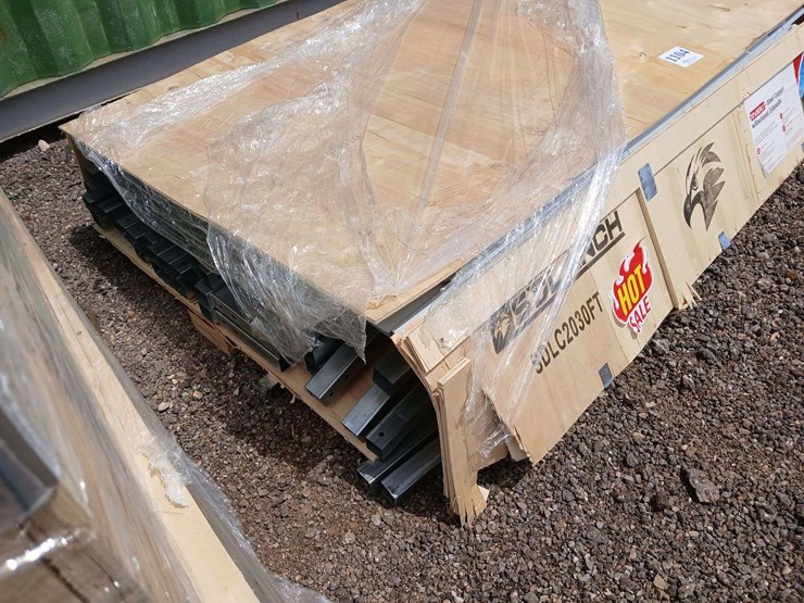 20×30-fully-enclosed-sidewalls-image-3