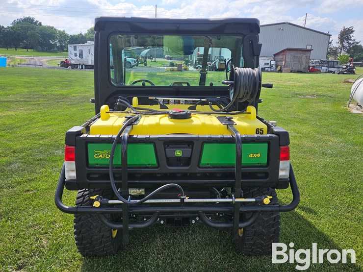 2023-john-deere-xuv-835m-gator-4x4-utv-w/65-gal-sprayer-image-6