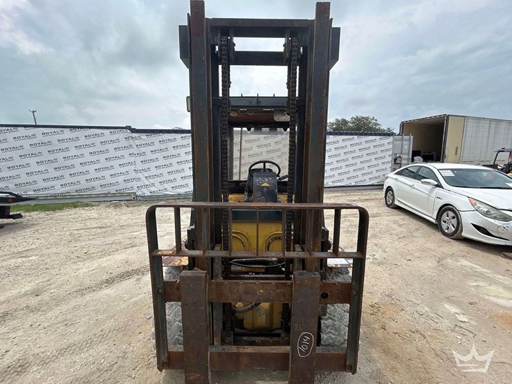 1992-caterpillar-vc110f-11,000lb-diesel-forklift-image-13