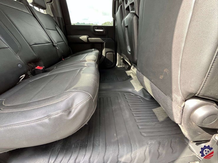 2021-chevrolet-silverado-2500-image-45