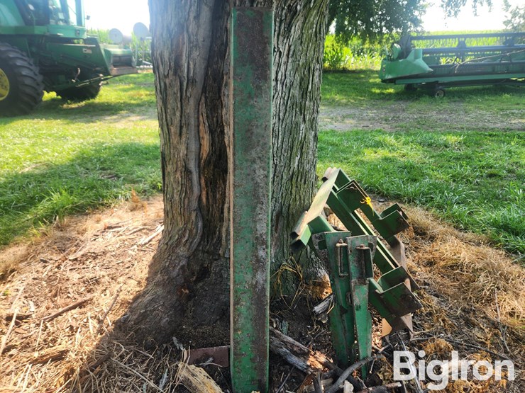 john-deere-200-image-4