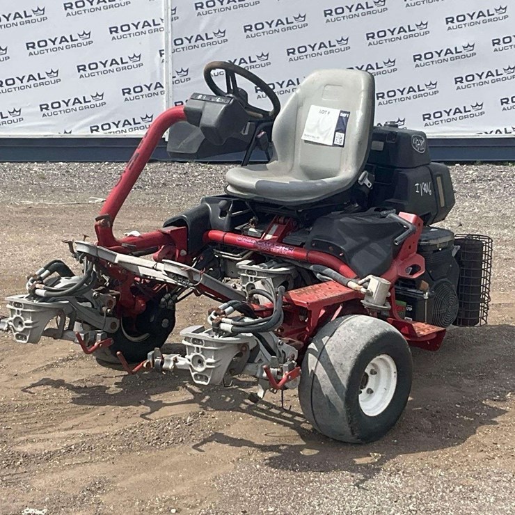 GREEN MASTER 3300 MOWER