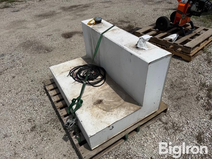 110-gal-steel-transfer-tank-image-1