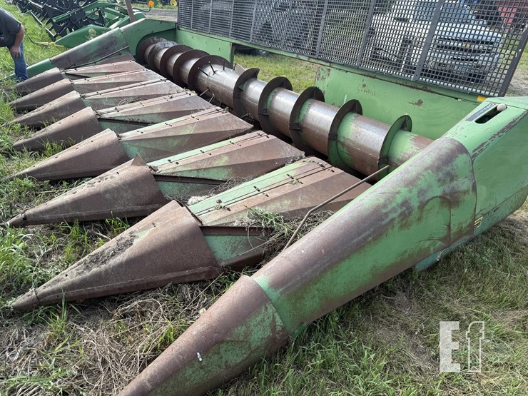 john-deere-853-image-8