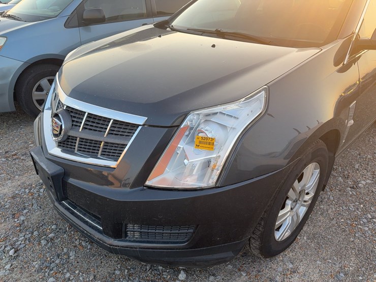 2012-cadillac-srx-image-16