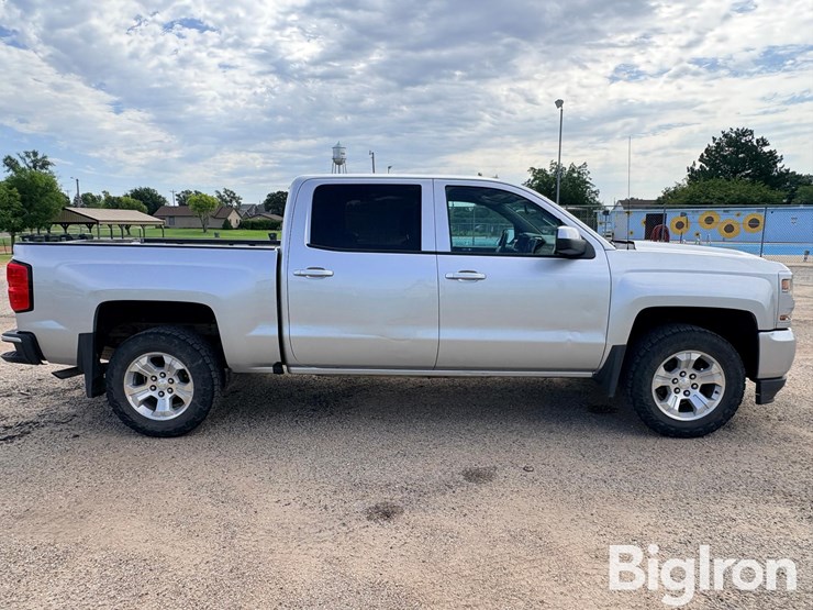 2018-chevrolet-silverado-1500-z71-image-4