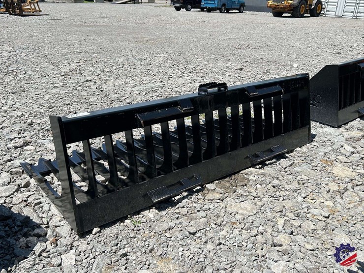 skid-steer-skeleton-bucket-low-side-attachment-image-4