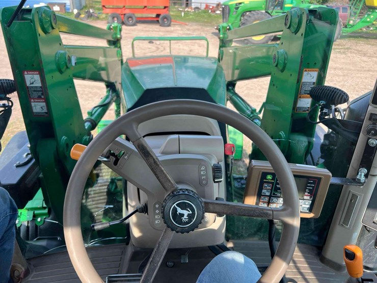 john-deere-7230r-image-12
