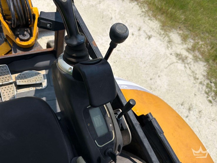 2019-jcb-8029cts-image-7