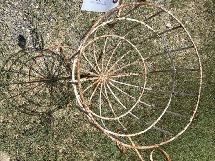 #70-•-flower-pot-stand-image-4