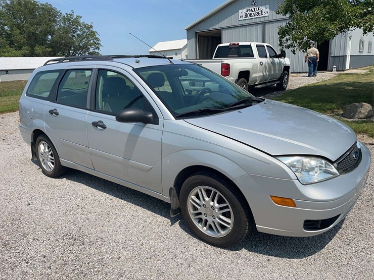 2007-ford-focus-image-3