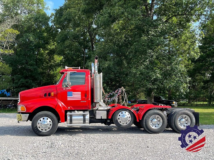 2007-sterling-l9500-image-2