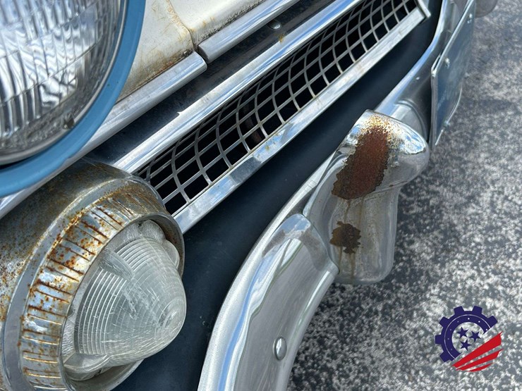 1955-ford-fairlane-club-sedan-image-31