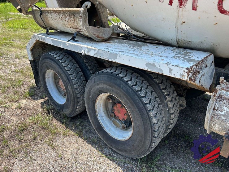 1988-mack-dm690s-image-44