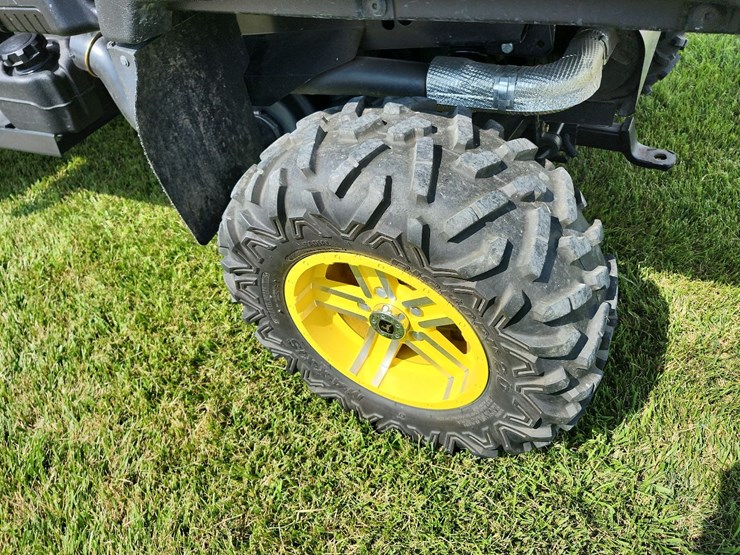 2012-john-deere-gator-image-5