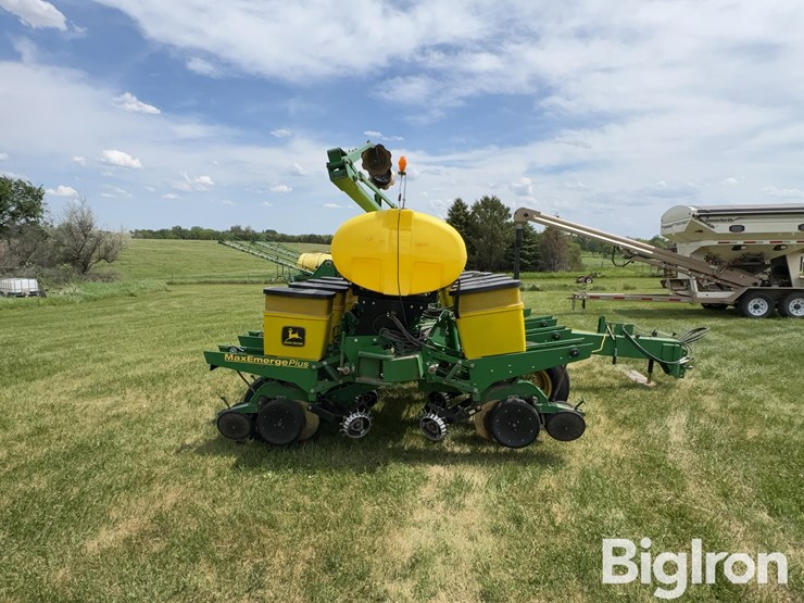 john-deere-1760-image-4