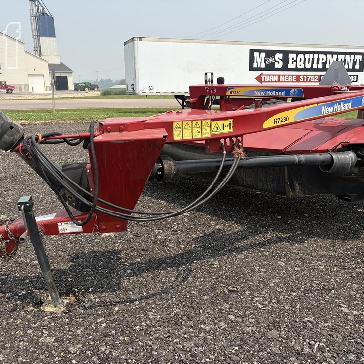 2016 NEW HOLLAND H7230
