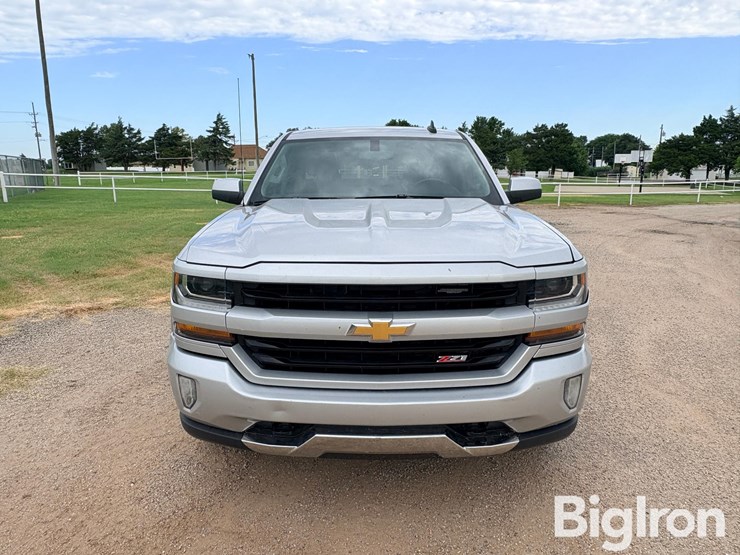 2018-chevrolet-silverado-1500-z71-image-2