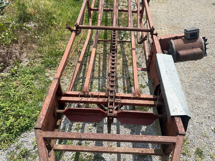 30'-hay-evelator-image-2