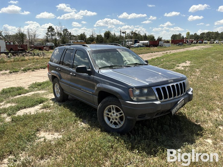 2002-jeep-grand-cherokee-laredo-image-3
