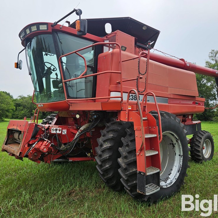 2004 CASE IH 2388