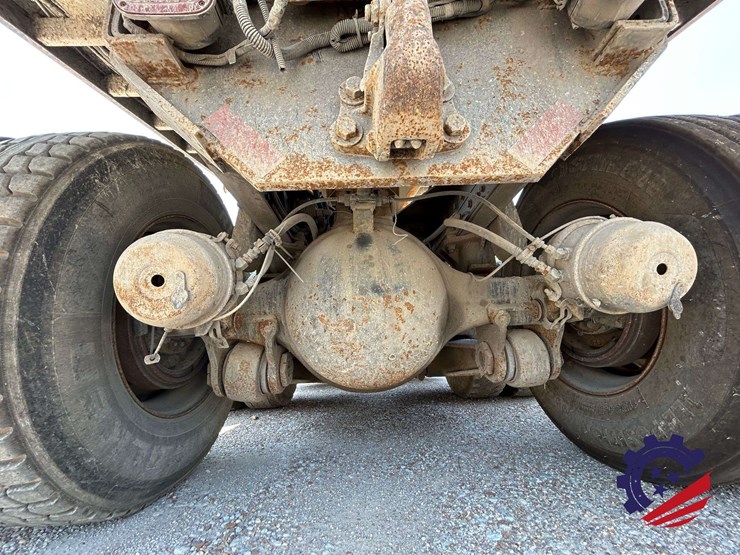 2008-international-5600-paystar-tri-axle-dump-truck-image-55