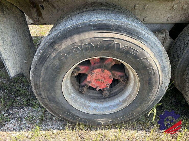 1998-mack-dm690s-image-8