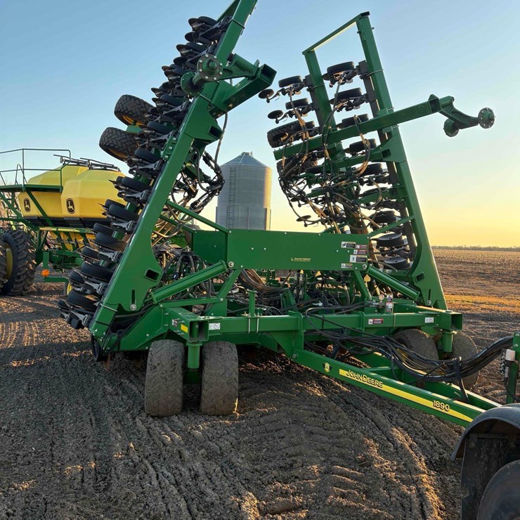 JOHN DEERE 1890