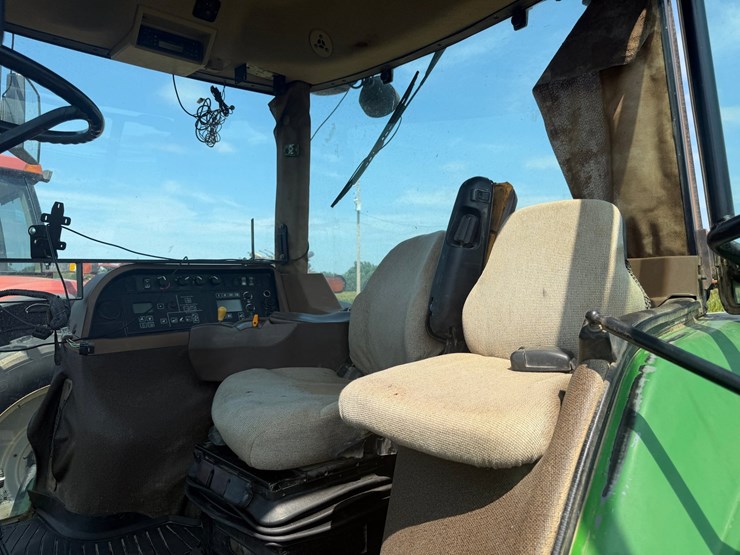 2007-john-deere-8430-image-60