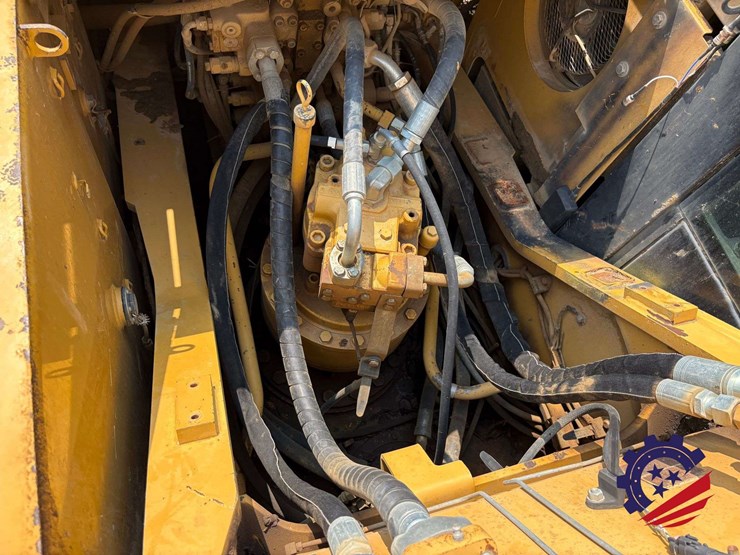 2012-caterpillar-329el-image-65
