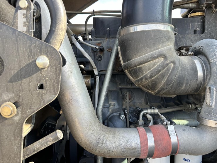 2010-case-ih-steiger-485-image-54