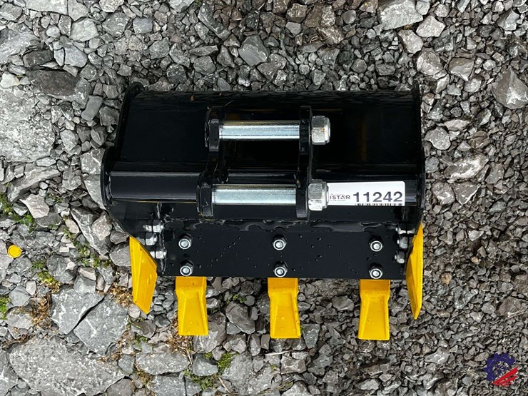 unused-2026-ce-16in-toothed-bucket-image-5