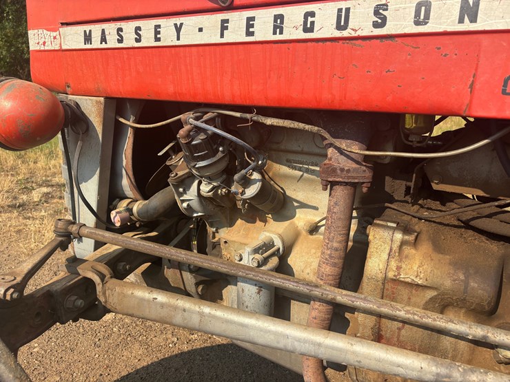 massey-ferguson-135-image-11