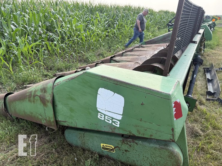 john-deere-853-image-10