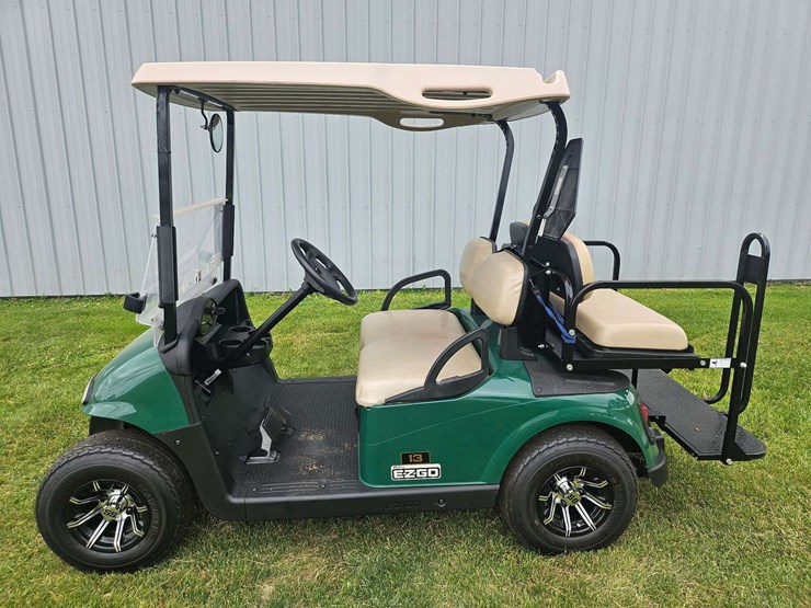 e-z-go-electric-golf-cart-image-1