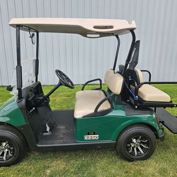 E-Z-GO Electric Golf Cart