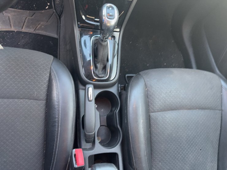 2017-buick-encore-image-27