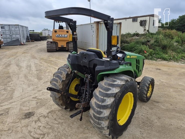 john-deere-3032e-image-3