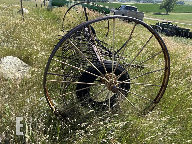 john-deere-dump-day-rake-6972-image-4