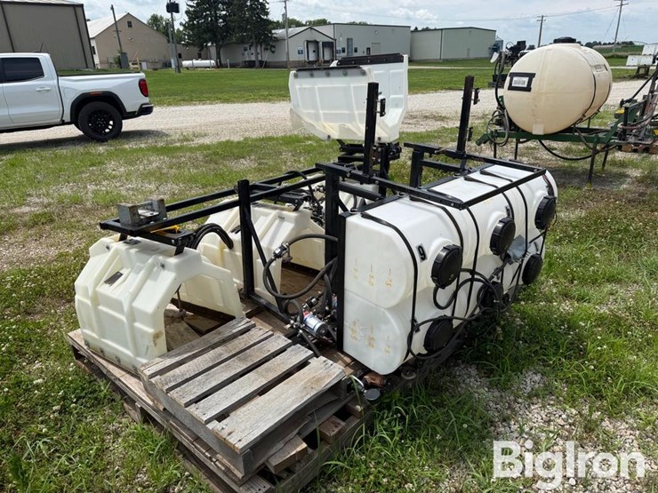 shop-built-4r30-3-pt-hood-sprayer-image-7