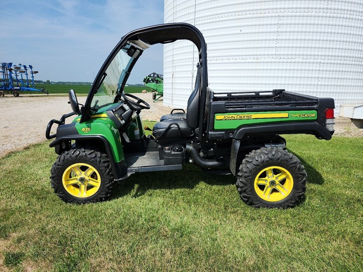 2012-john-deere-gator-image-4